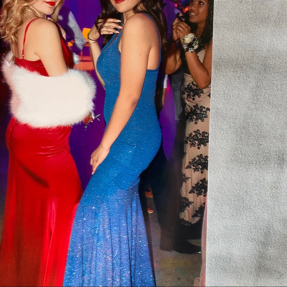 V-neck Sparkly Fishtail Gown / Dress
